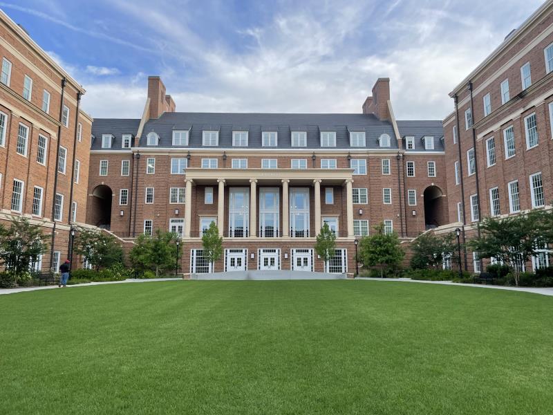 UGA apartments by the bed vs by the apartment UGA apartments by the bed vs by the apartment