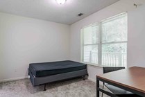 River-Club-Apartments-Near-University-of-Georgia-Vacant-Fully-Furnished-Bedroom