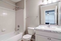 The-Townhomes-at-River-Club-Near-University-of-Georgia-Bathroom
