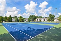 River-Club-Athens-The-Townhomes-at-River-Club-Off-Campus-Apartments-Near-The-University-of-Georgia-Tennis-Court